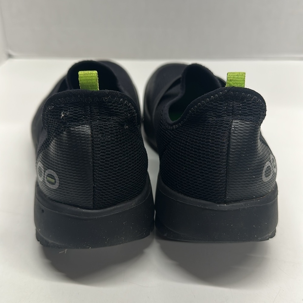 Oofos Shoes OOmg Eezee Low Slip On Shoe Casual Sneakers Trainer Black White 11 - Picture 4 of 9